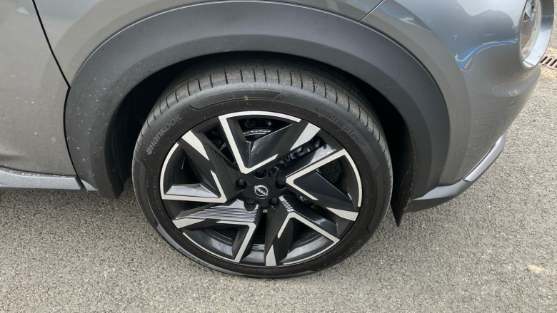 Nissan Juke 1.0 DiG-T Tekna+ 5dr Petrol Hatchback